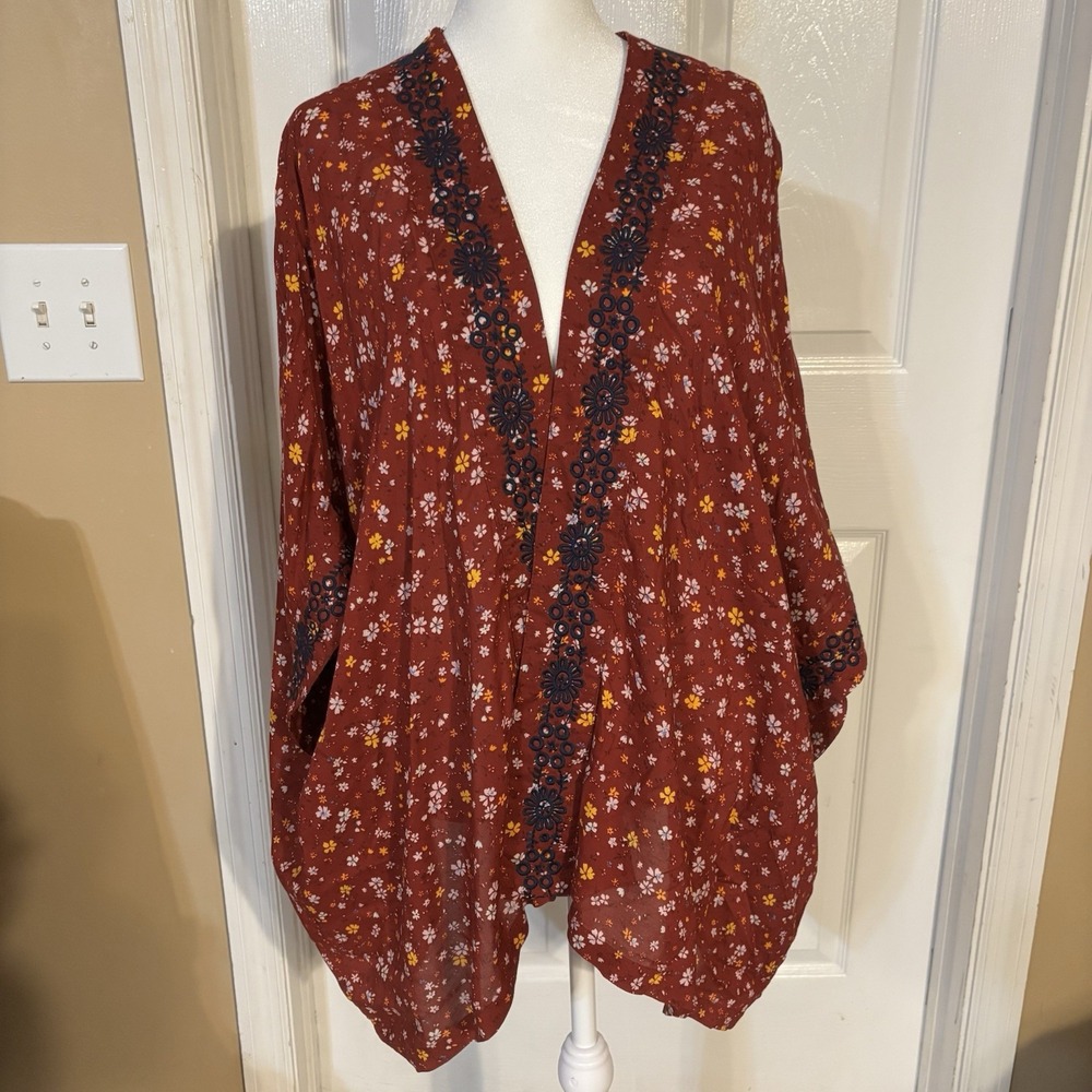 Arizona Jeans Boho Hippie Kimono Red Floral XL-XXL Woman's Junior Lightweight